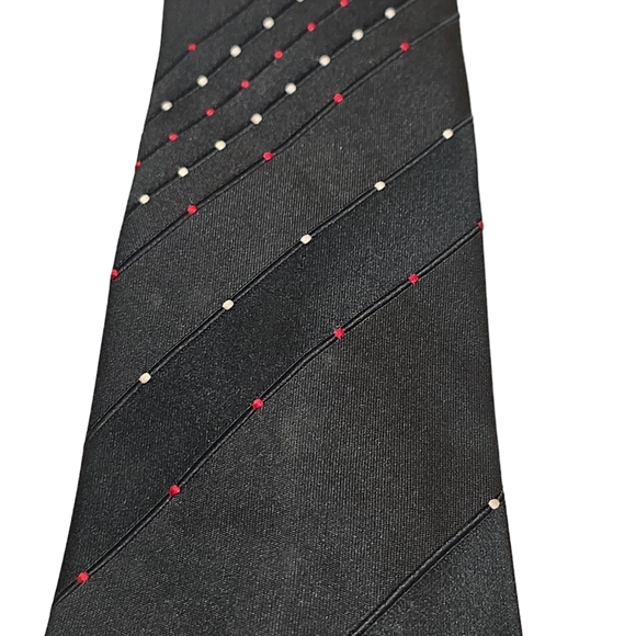 Vintage Pierre Cardin Paris 100% Polyester Necktie EUC SMOKE FREE PET FREE - Picture 2 of 3